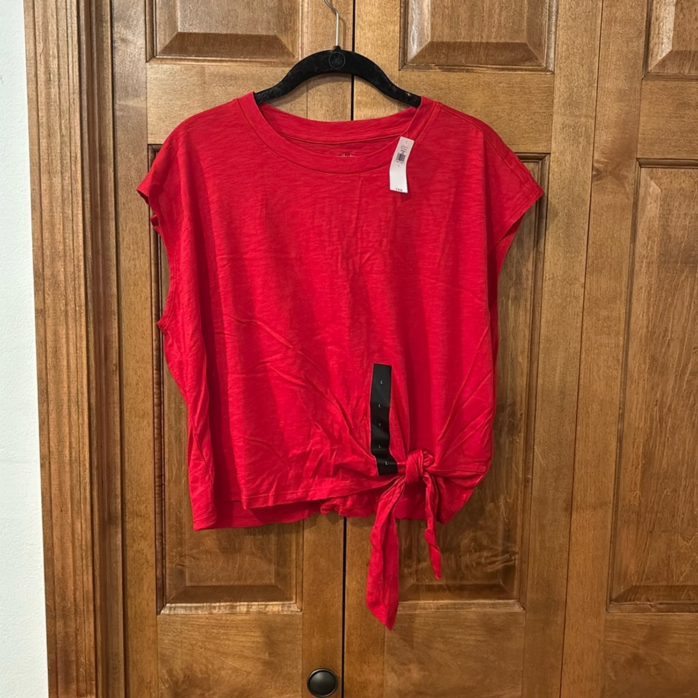 NWT BR red Malibu tee